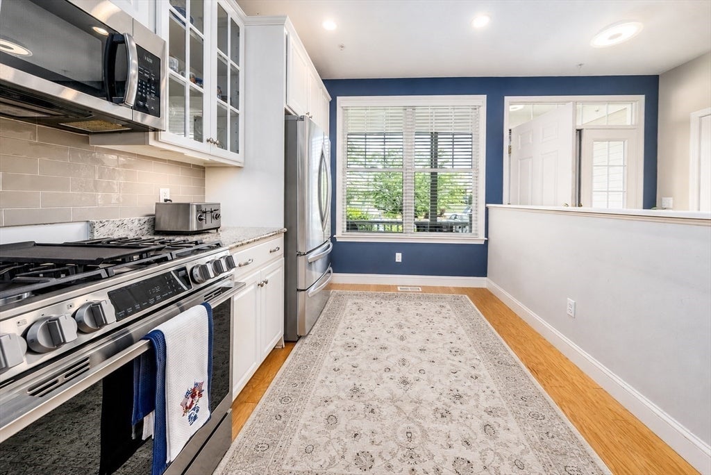 14 Stony Brook Dr 516