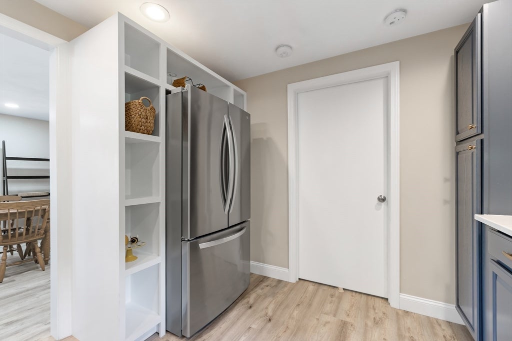 2 Park St 2B