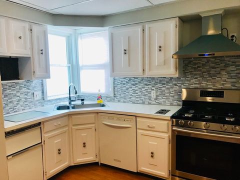 Photo of 72 Boston Ave #1, Medford, MA 02155 (MLS # 73463846)