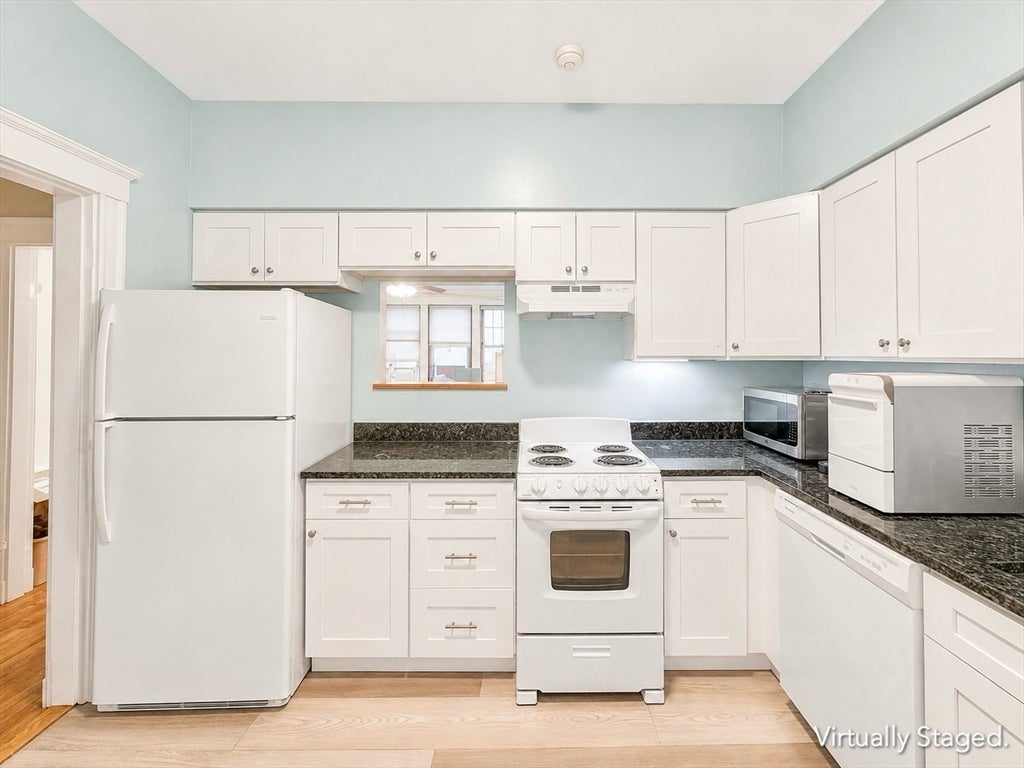 1758 Commonwealth Ave #3, Boston, MA, 1758 Commonwealth Ave #3, Boston, MA Photo #5
