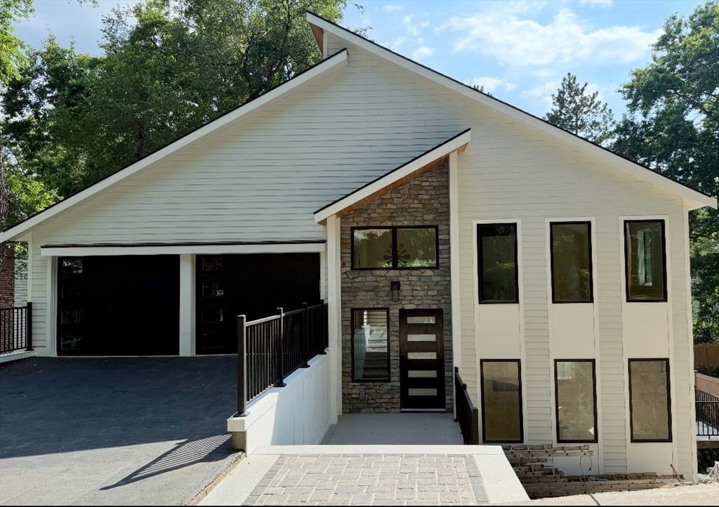 72 Wallis Rd