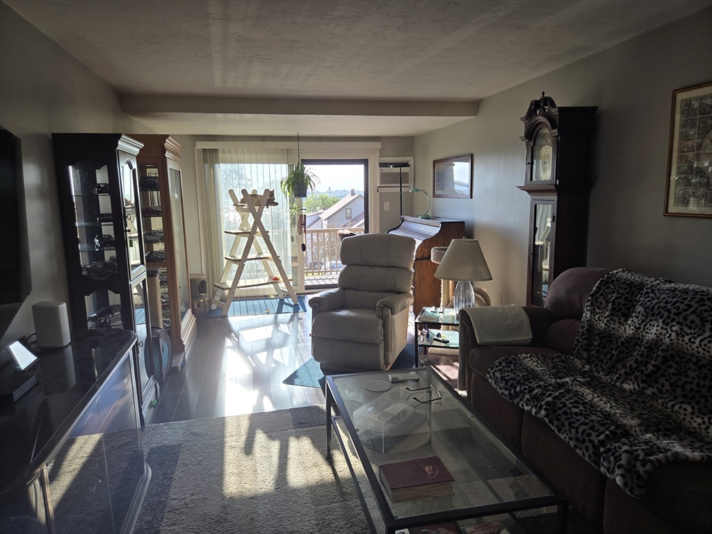 68 Prospect St. 4 D