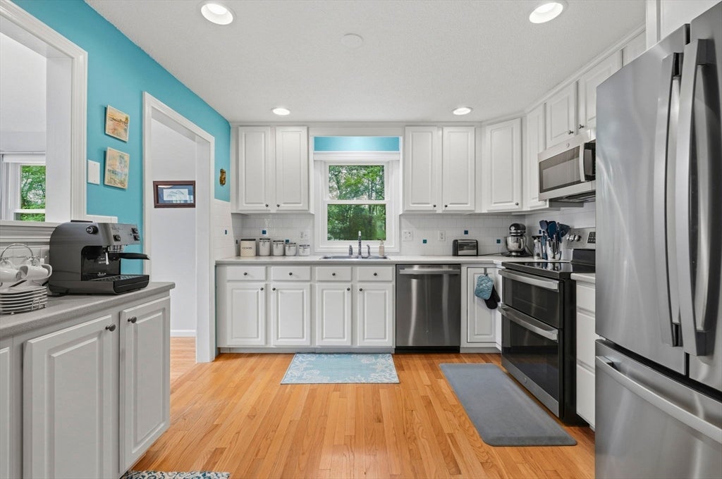 55 Overlook Dr W DR, Framingham, MA, 55 Overlook Dr W DR, Framingham, MA Photo #10