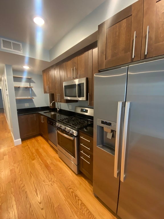 186 Kelton St 1A