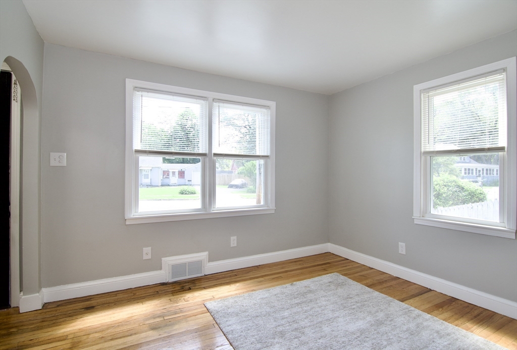 100 Haskin St