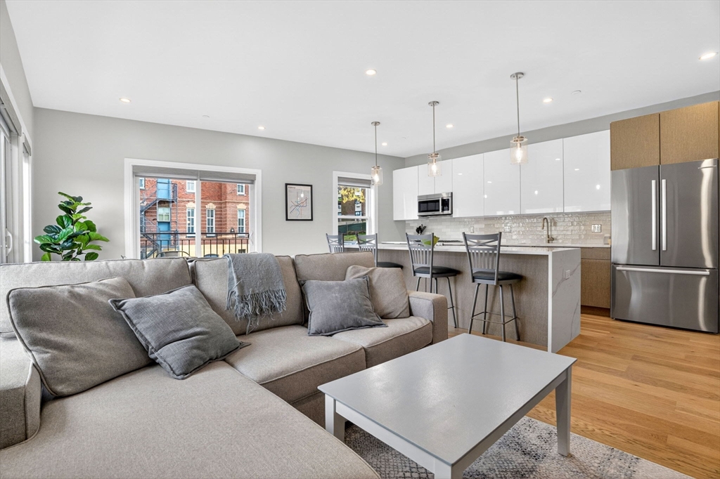 21 Glen Rd #10, Boston, MA Photo #4