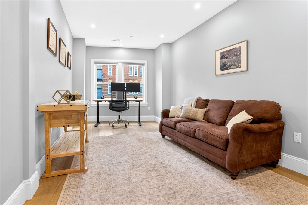 21 Glen Rd #10, Boston, MA Photo #13