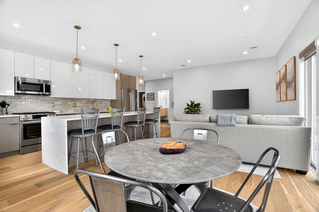 21 Glen Rd #10, Boston, MA Photo #8
