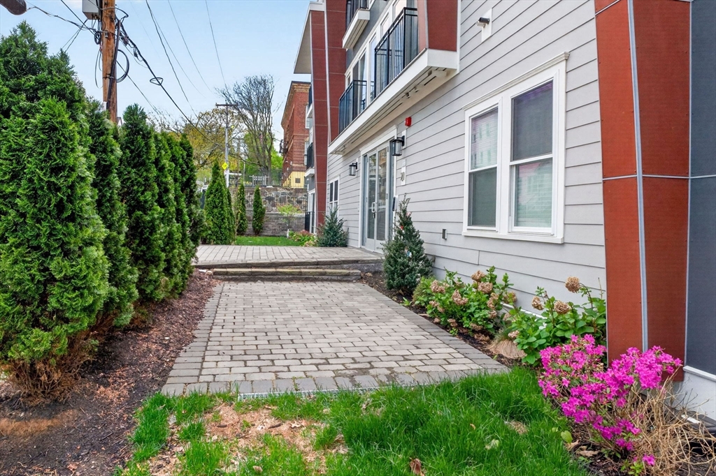 21 Glen Rd #10, Boston, MA Photo #19