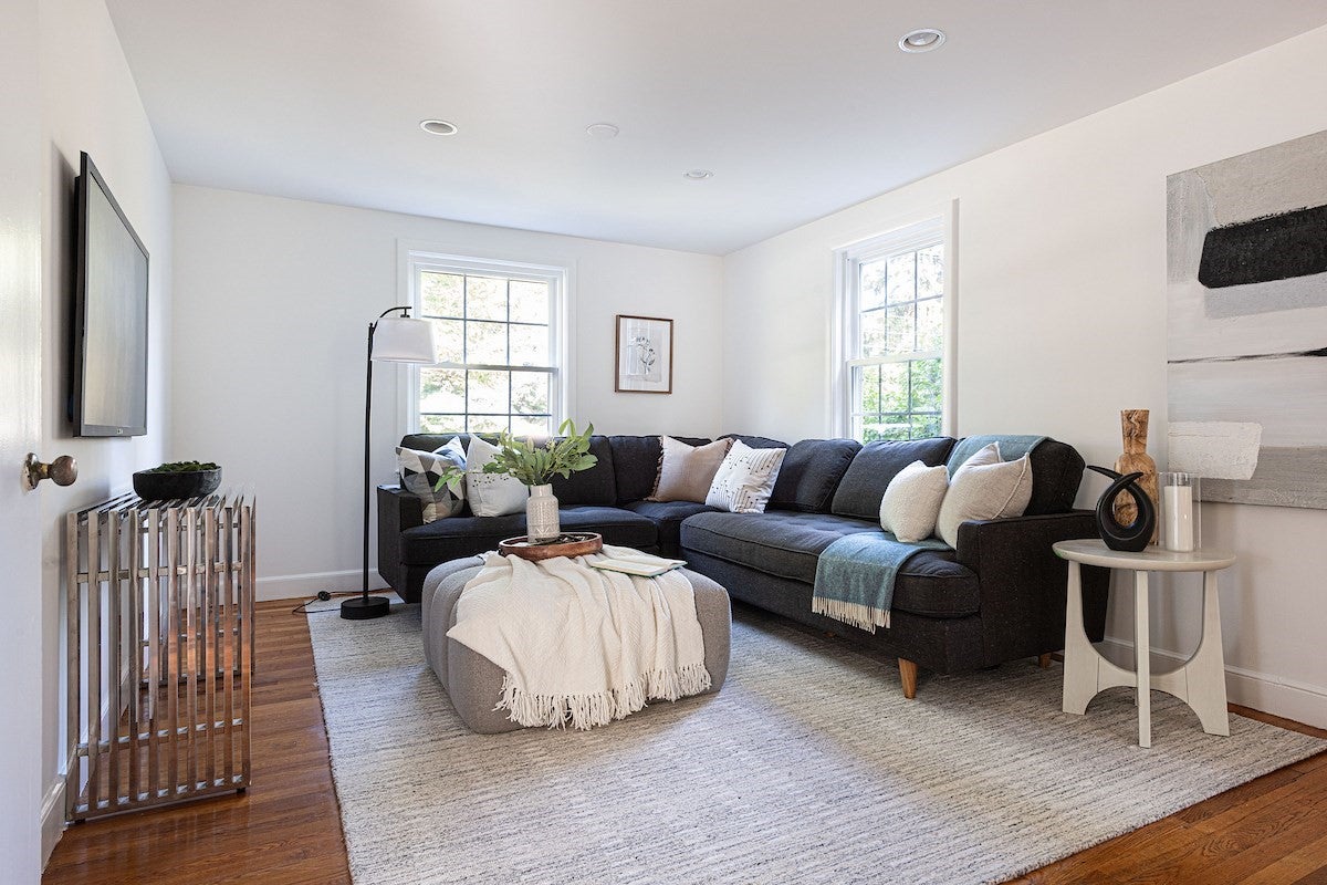 28 Middle St, Lexington, MA Photo #14