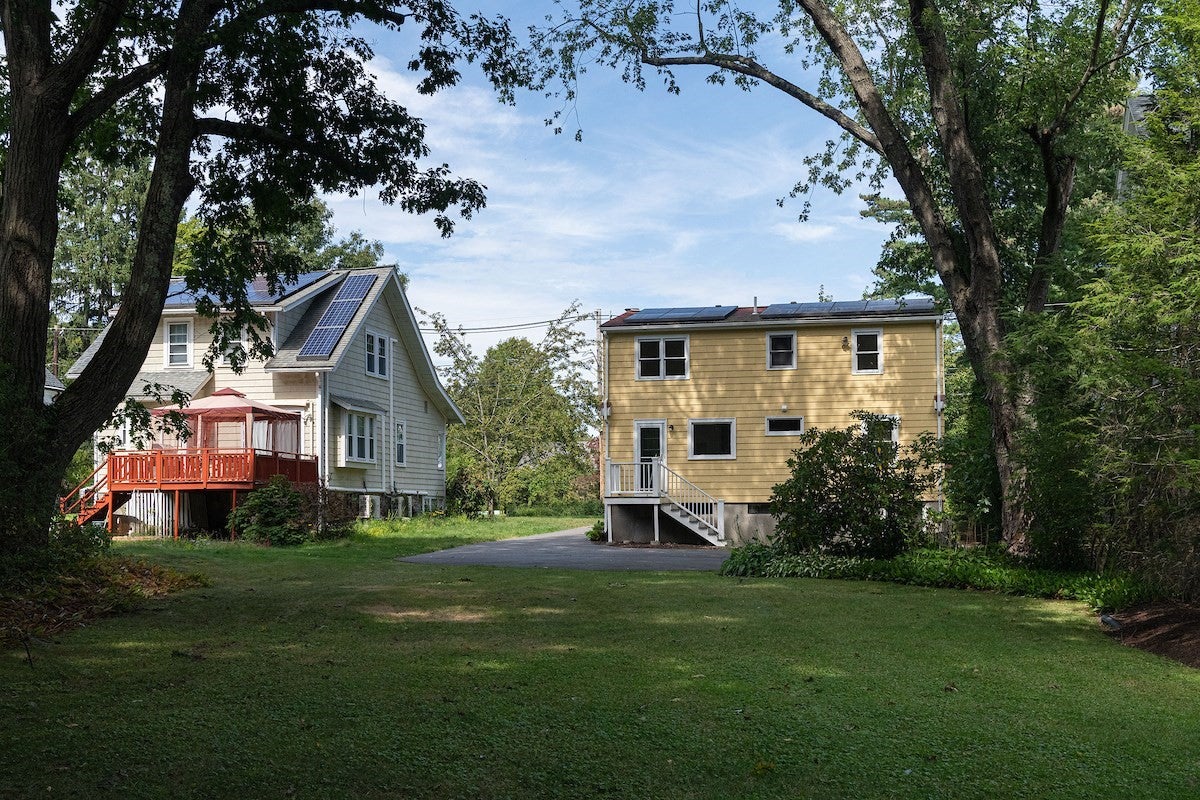28 Middle St, Lexington, MA Photo #5
