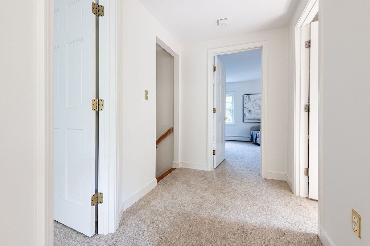28 Middle St, Lexington, MA Photo #21