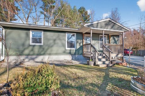 35 Dudley Rd Oxford MA 01540