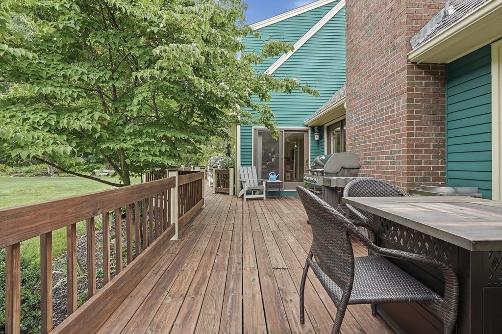 7 Miramar Dr, Pembroke, MA, 7 Miramar Dr, Pembroke, MA Photo #35