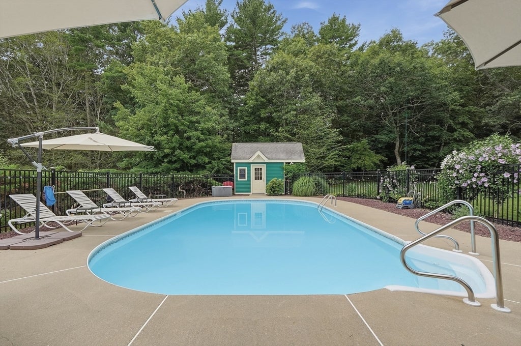 7 Miramar Dr, Pembroke, MA, 7 Miramar Dr, Pembroke, MA Photo #38