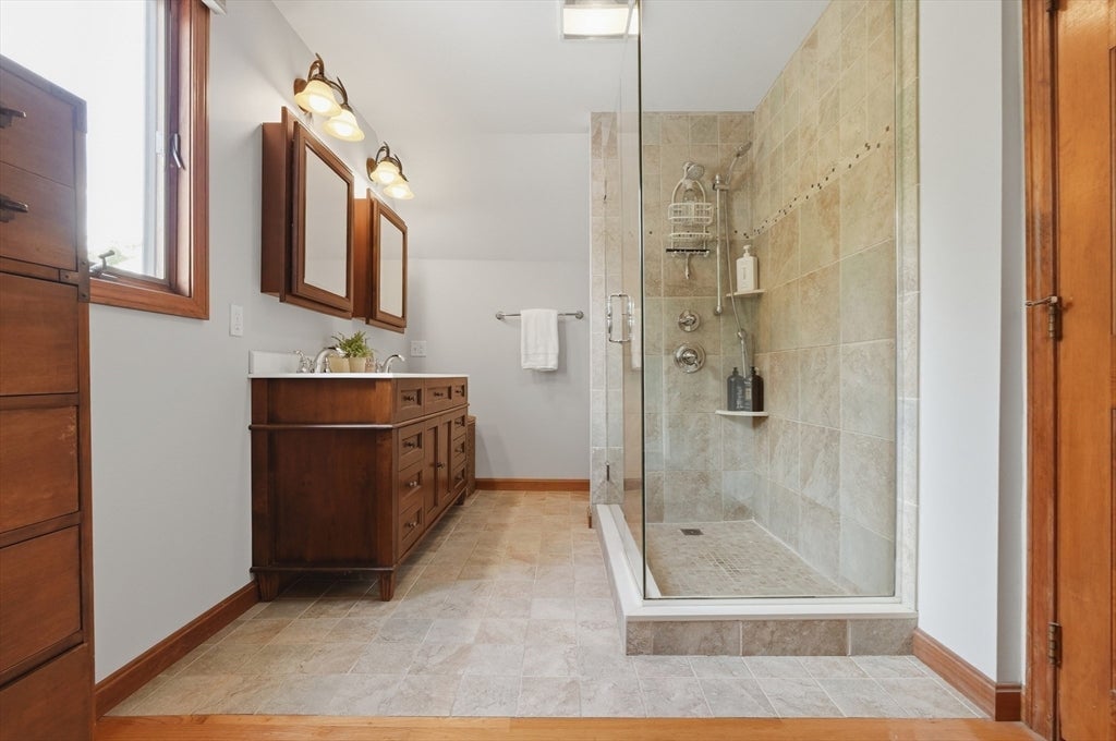7 Miramar Dr, Pembroke, MA, 7 Miramar Dr, Pembroke, MA Photo #25