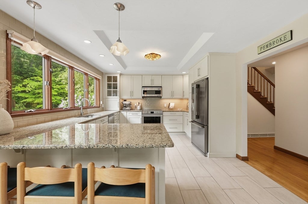 7 Miramar Dr, Pembroke, MA, 7 Miramar Dr, Pembroke, MA Photo #7