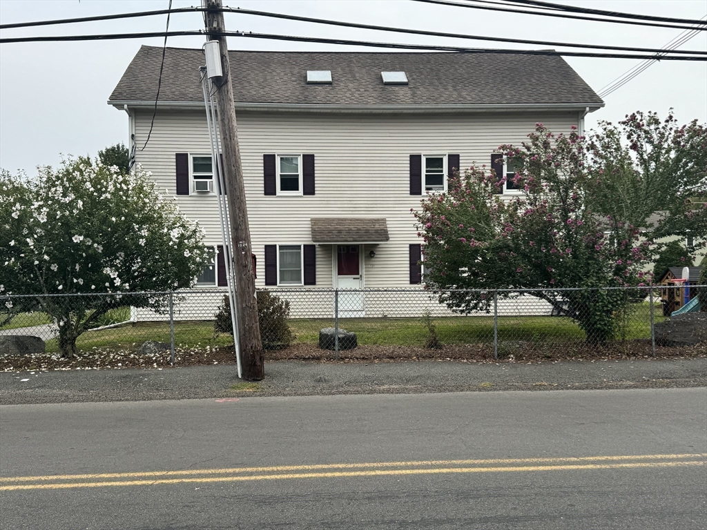 156 Barrows St 3
