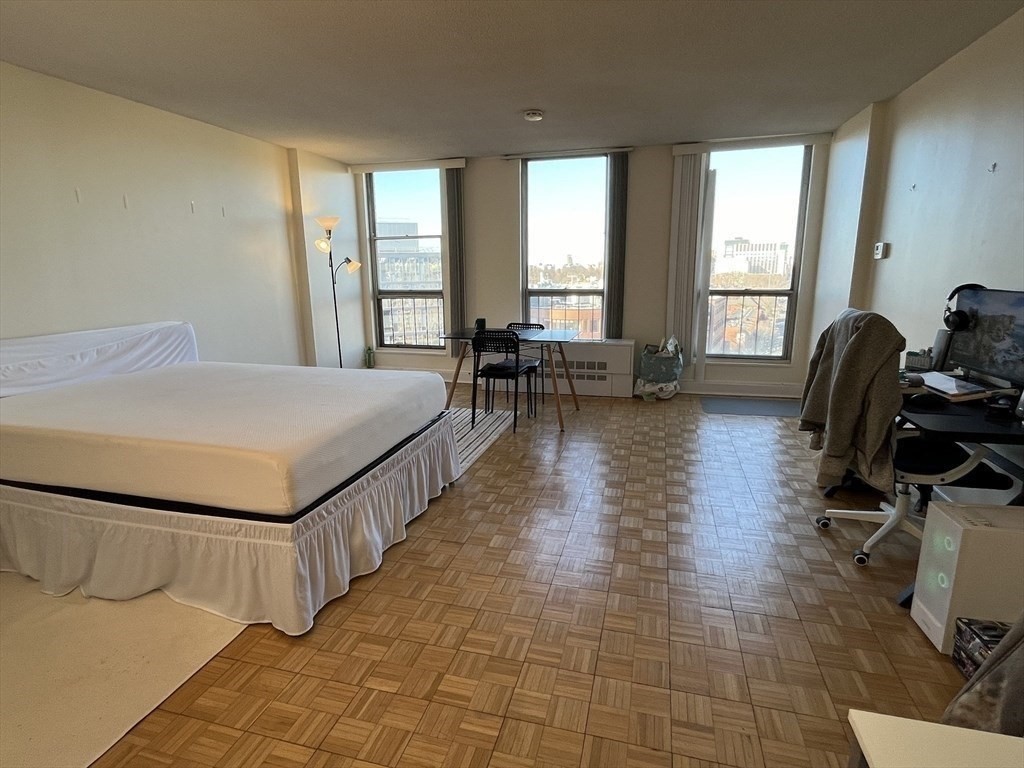 44 Washington Street 1211