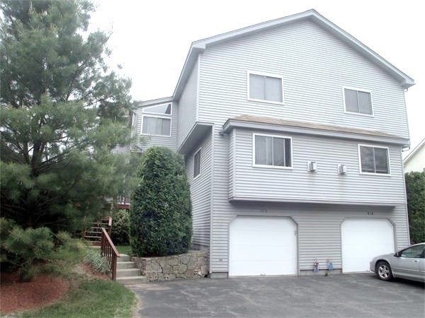 421 Captain Eames Cir 421