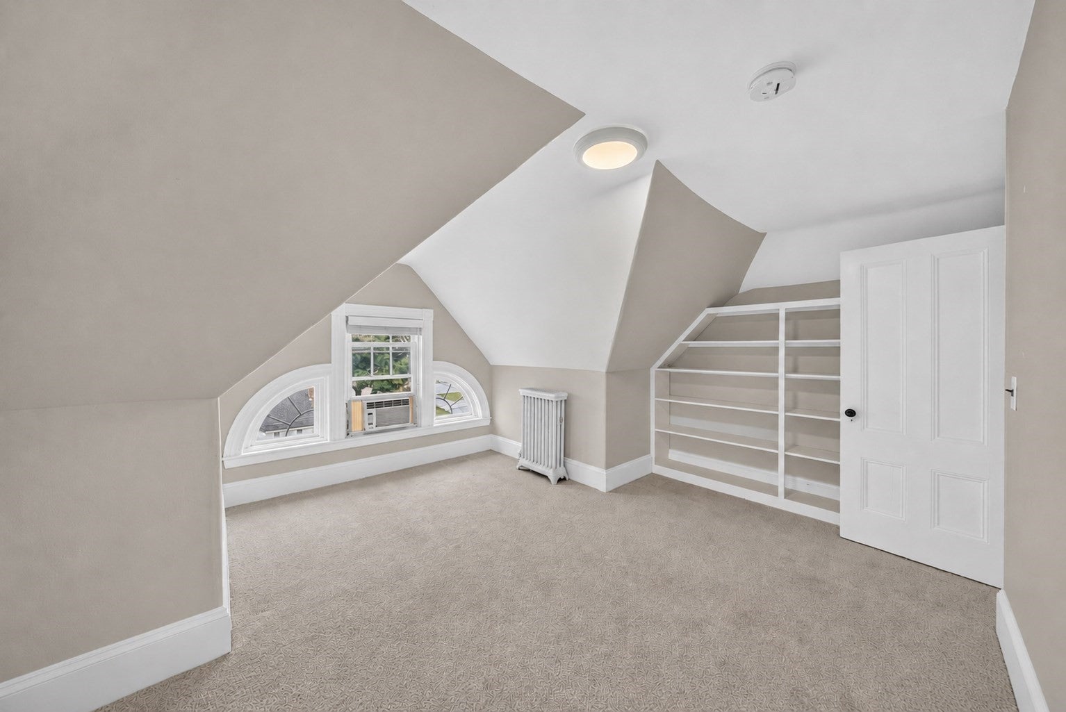 41 Maple St, Stoneham, MA Photo #21