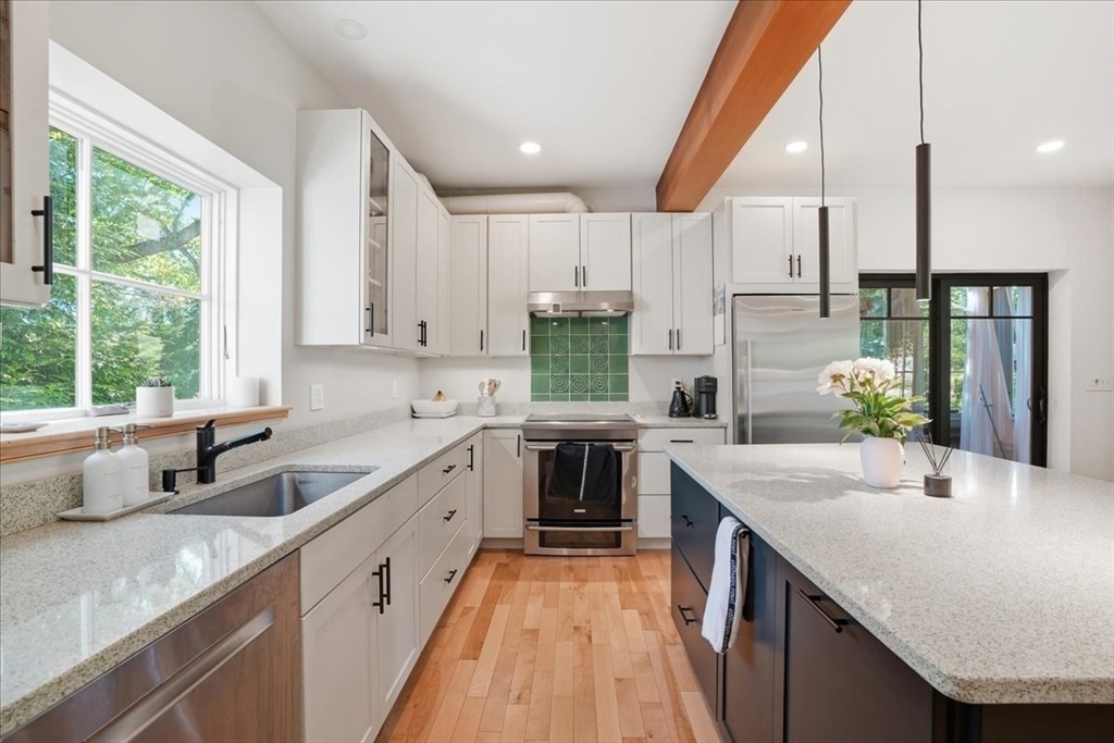 108 Kilby St