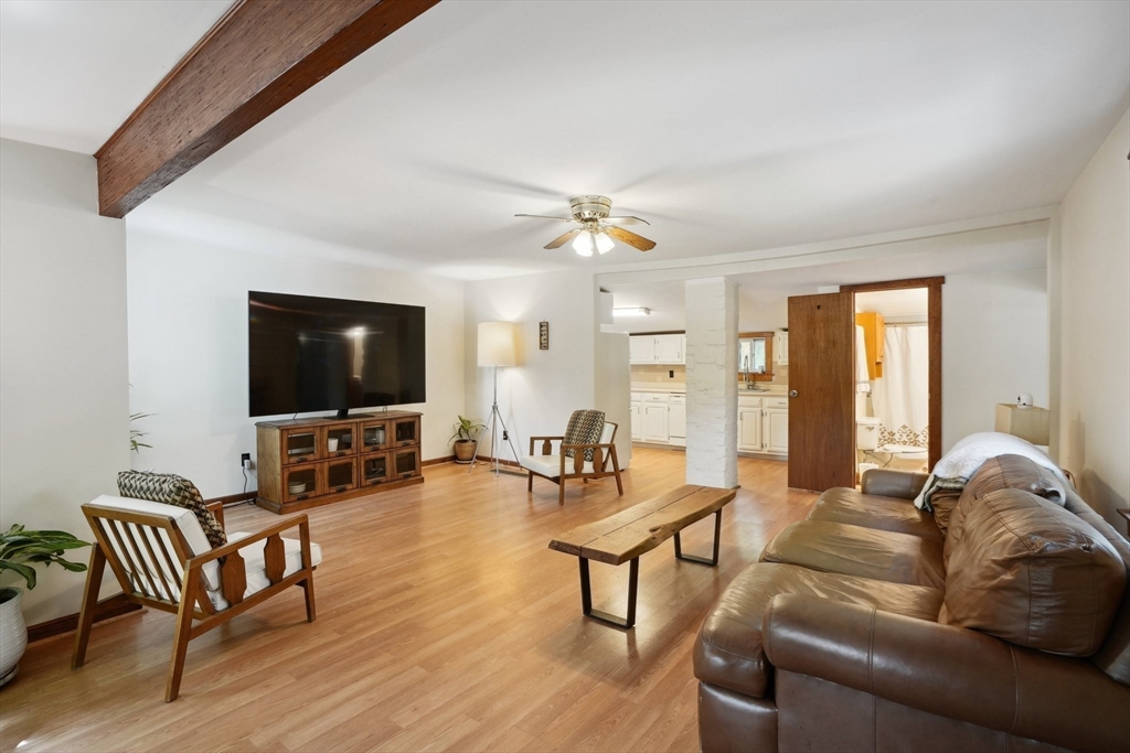 255 Riverneck Rd