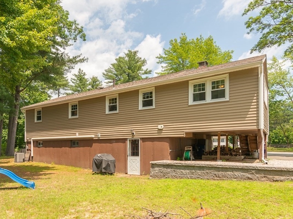 12 Pine St