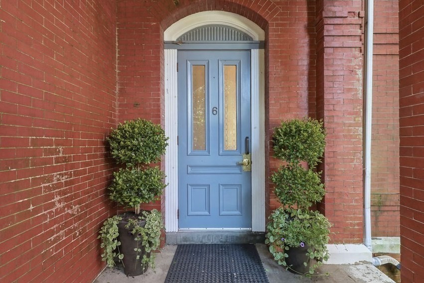 80 Parks St 6