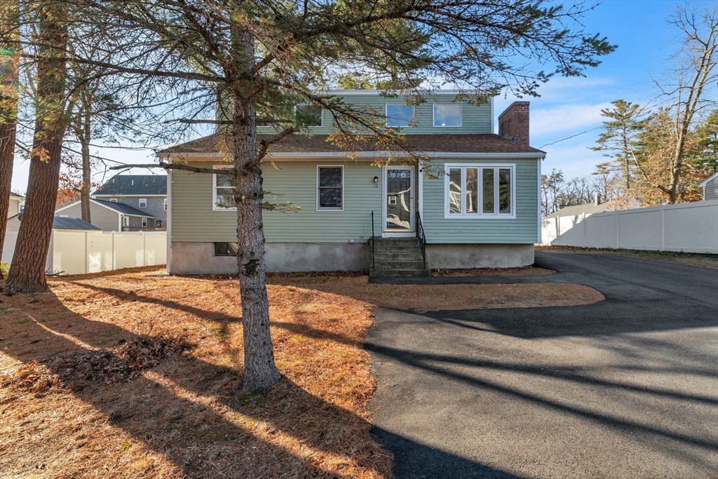 13 Algonquin Dr