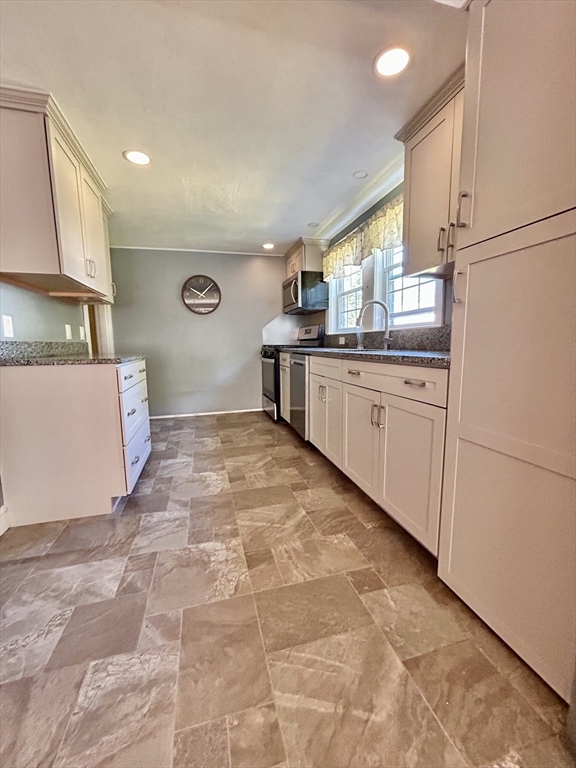 2205 Washington 2