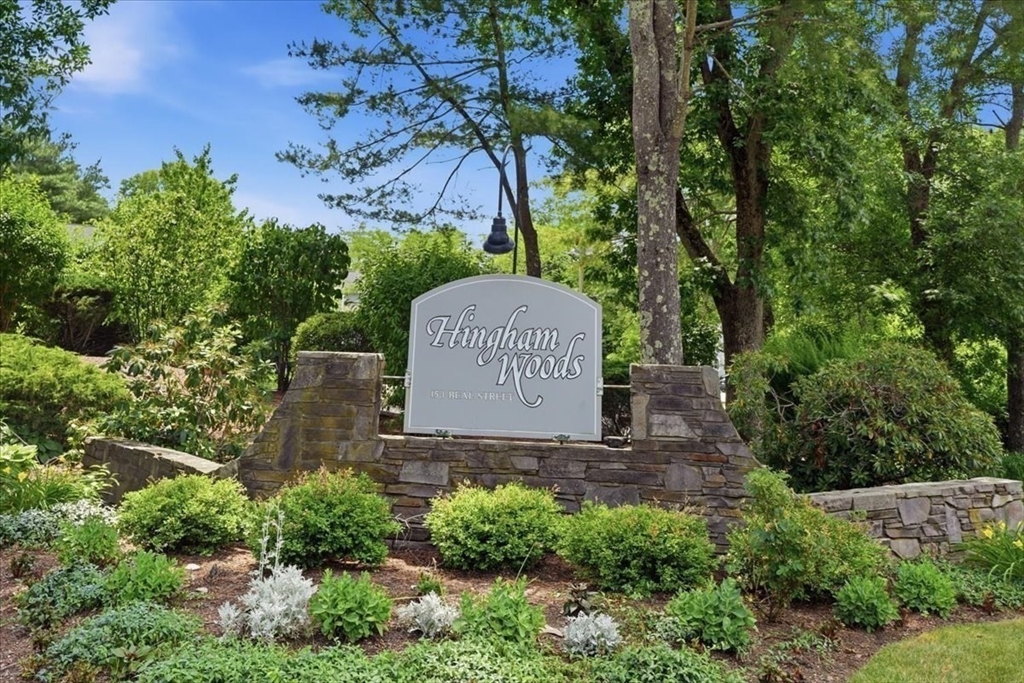 1905 Hockley Dr 1905