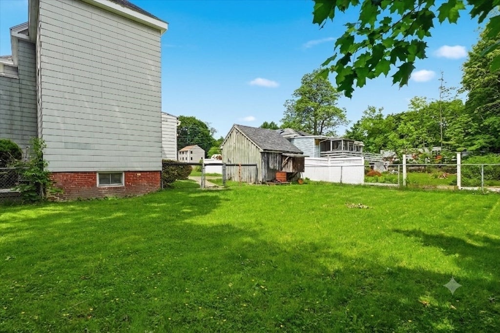 36 Oxford Ave