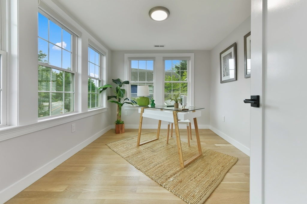 176 Medford St 176