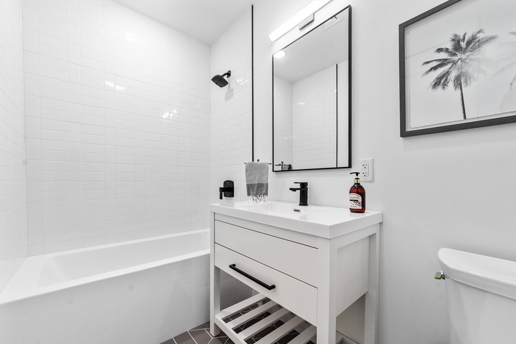 208 Spencer AVE #7, Chelsea, MA Photo #16