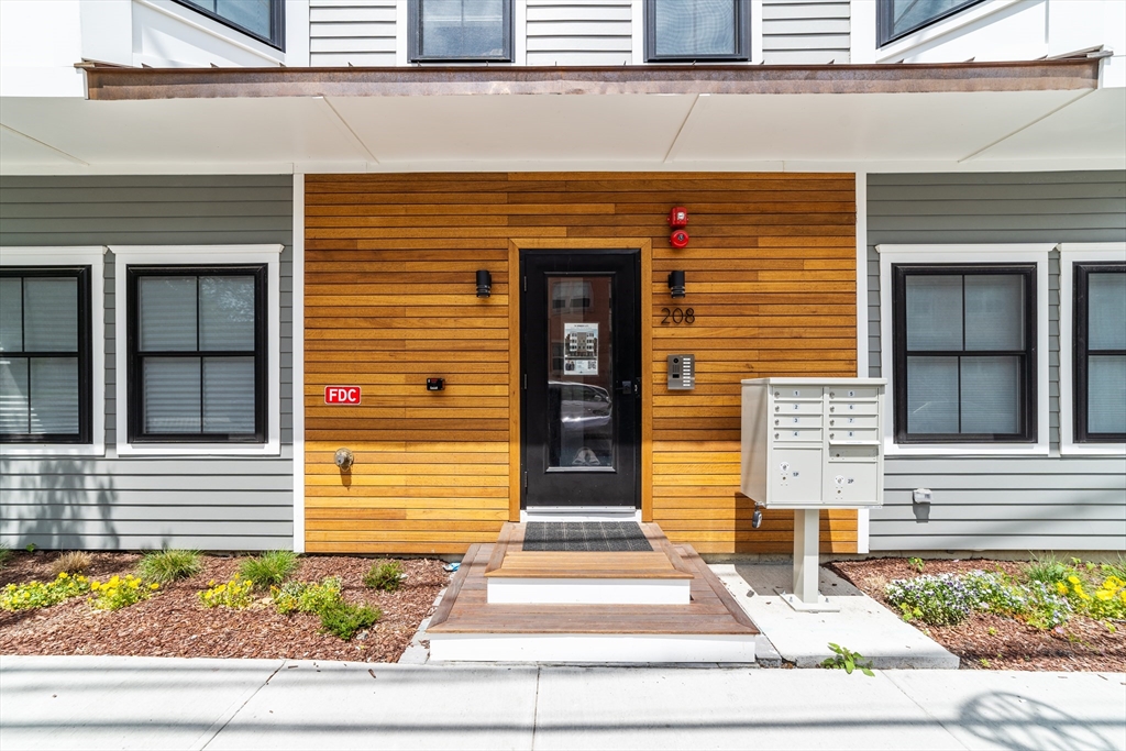 208 Spencer AVE #7, Chelsea, MA Photo #26