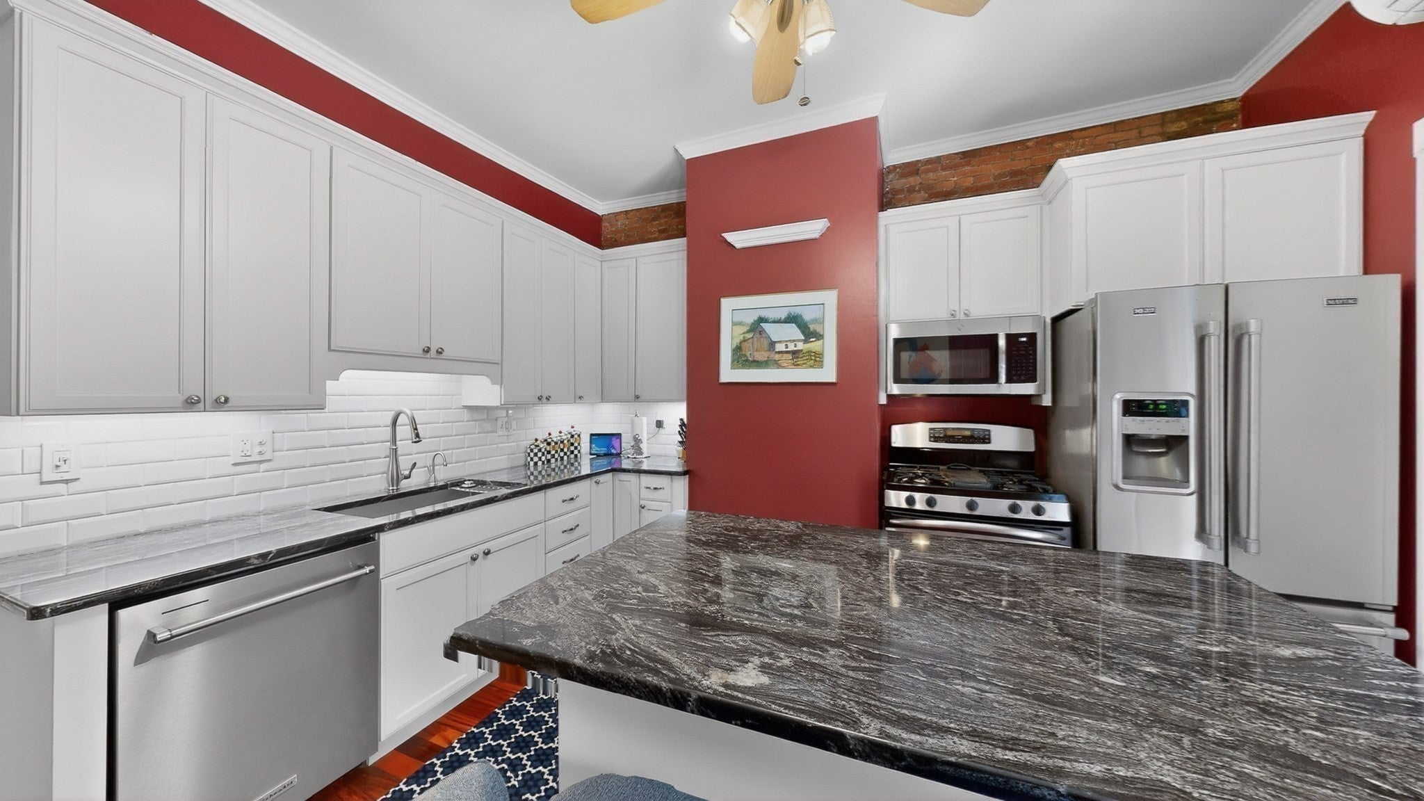 18 Hancock St 4, Boston MA 02114