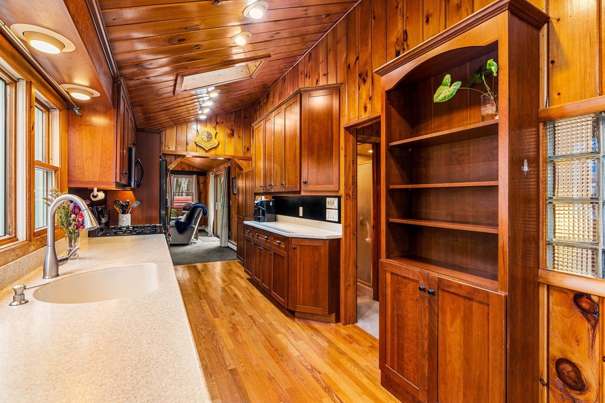 57 Richardson Ave, Dracut, MA Photo #5