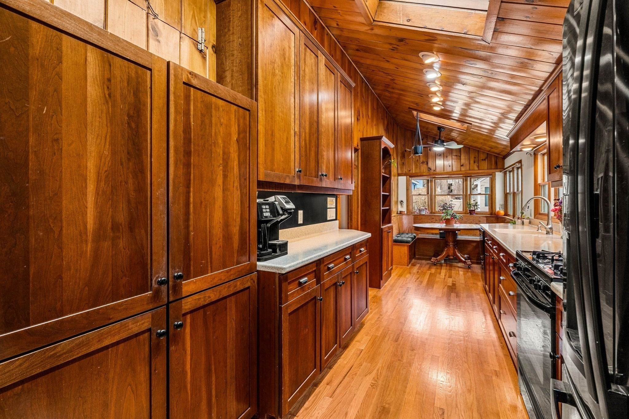 57 Richardson Ave, Dracut, MA Photo #7