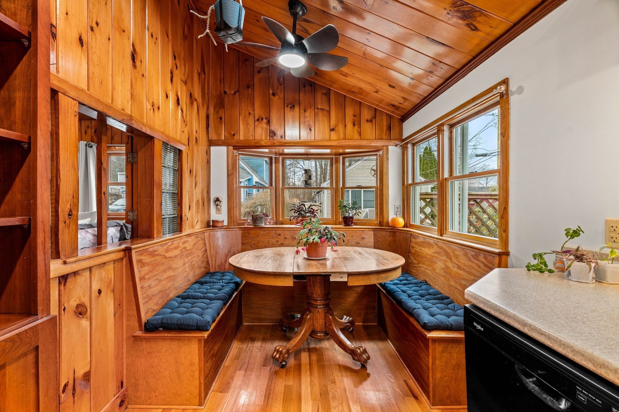 57 Richardson Ave, Dracut, MA Photo #3