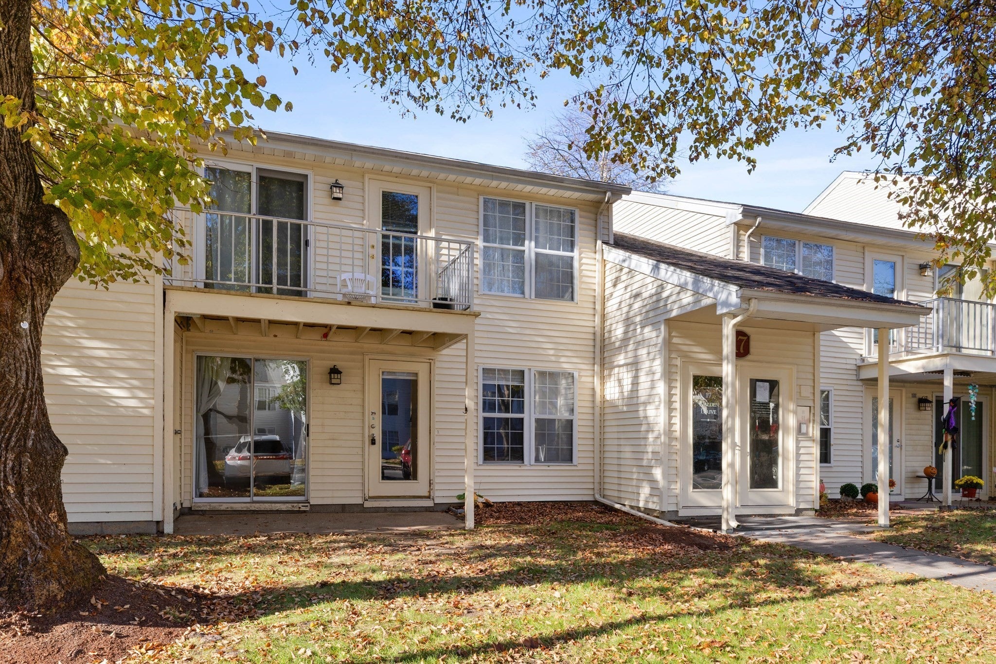 17 Walden Dr