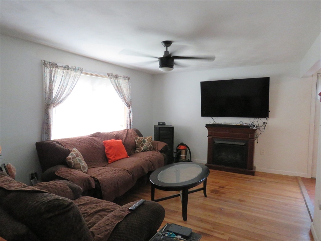 28 Savoy St