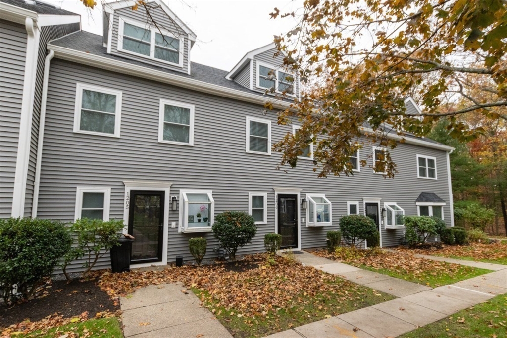 1200 Lagrange St 1206