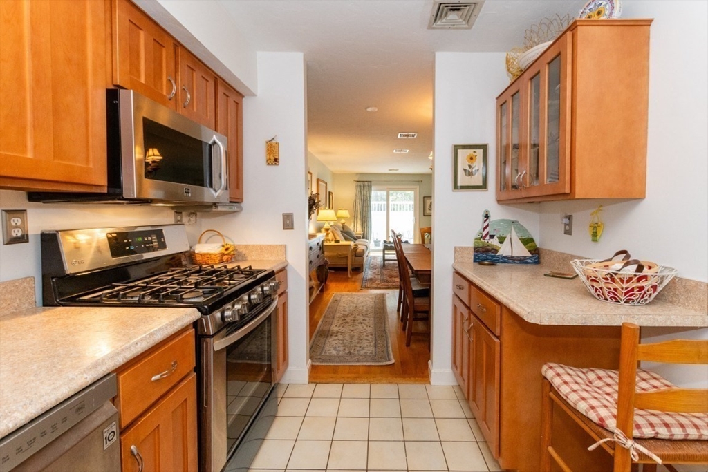 1200 Lagrange St 1206