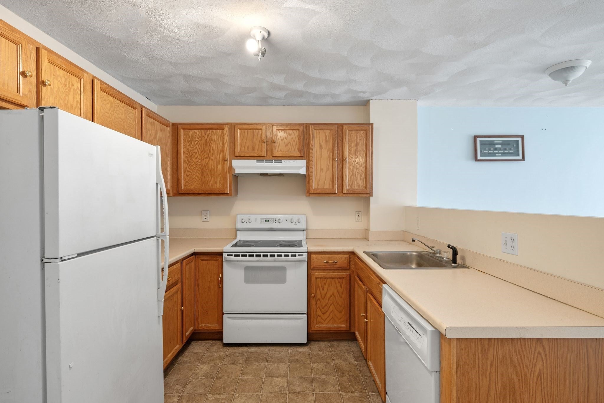 107 Foster St #304, Peabody, MA, 107 Foster St #304, Peabody, MA Photo #2