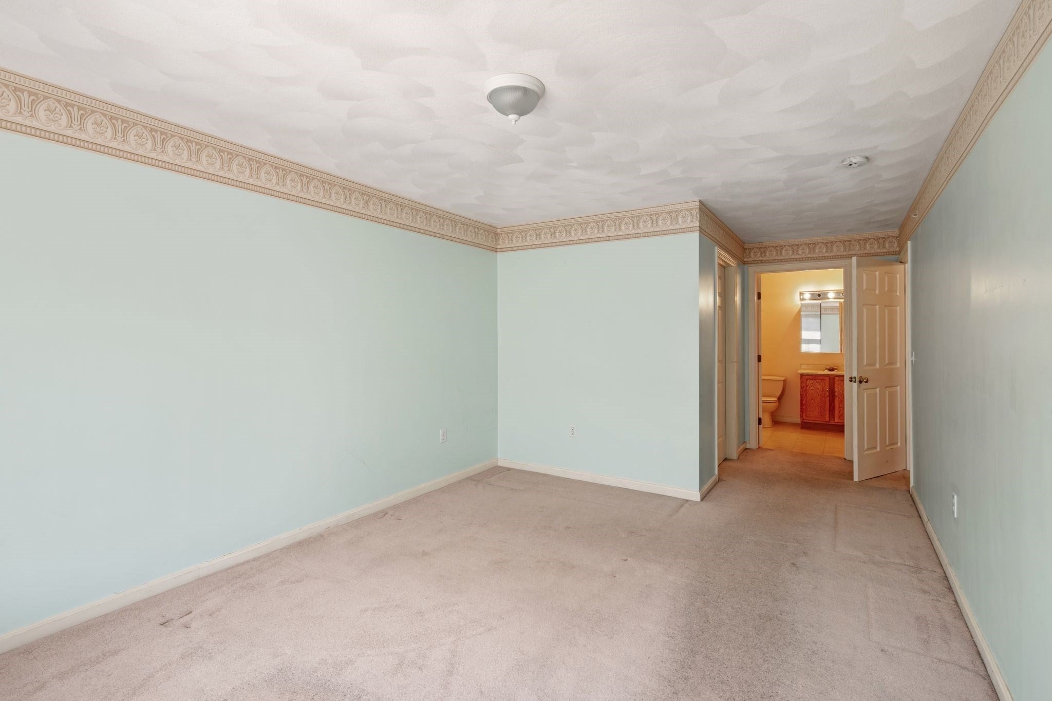 107 Foster St #304, Peabody, MA, 107 Foster St #304, Peabody, MA Photo #8