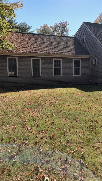 8 Crescent St