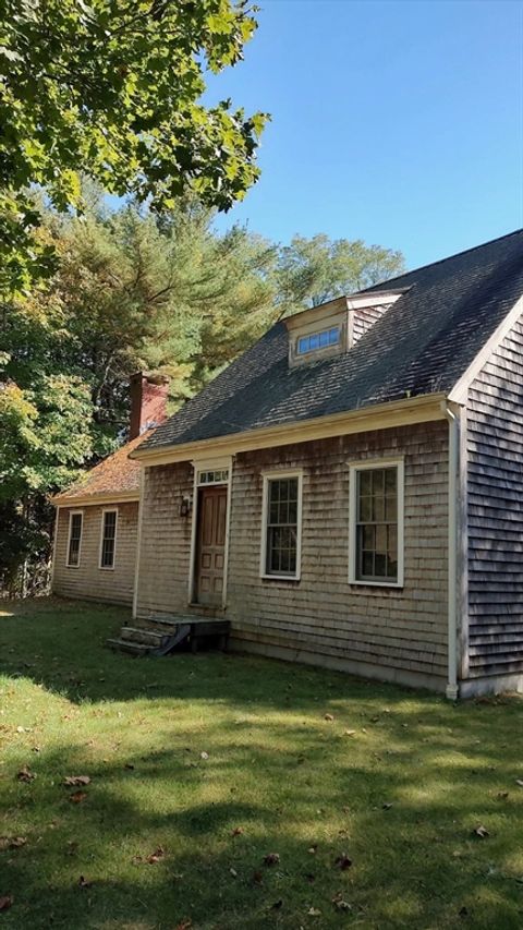 8 Crescent St Plympton MA 02367