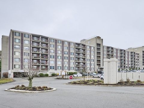 Photo of 1500 Worcester Rd #612, Framingham, MA 01702 (MLS # 73496726)