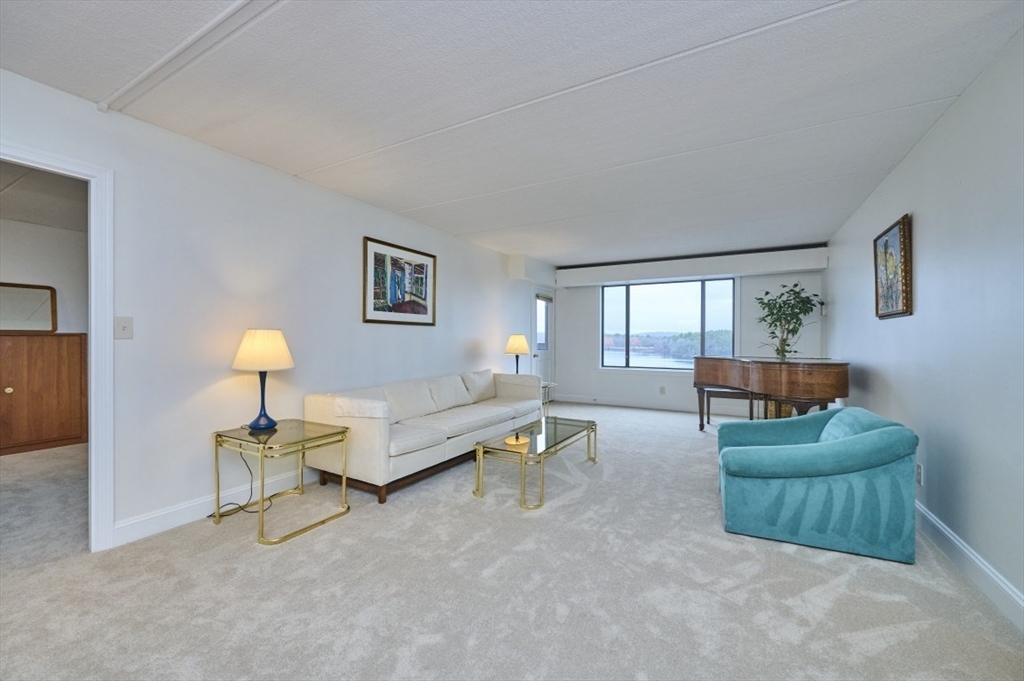 1500 Worcester Rd 612